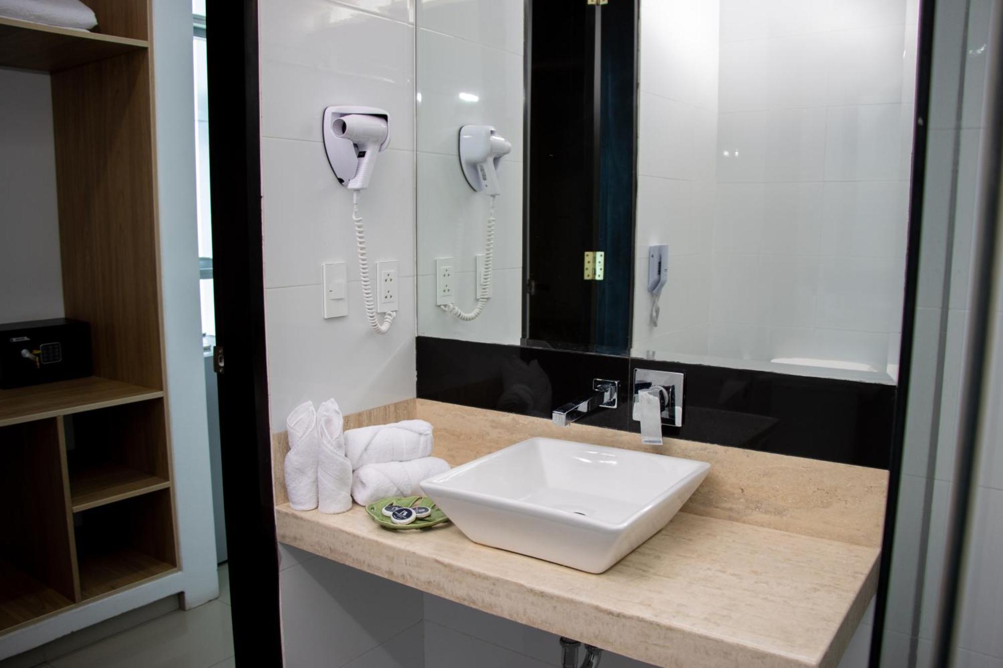 Rbb Brito Hotel Tarapoto Exterior photo