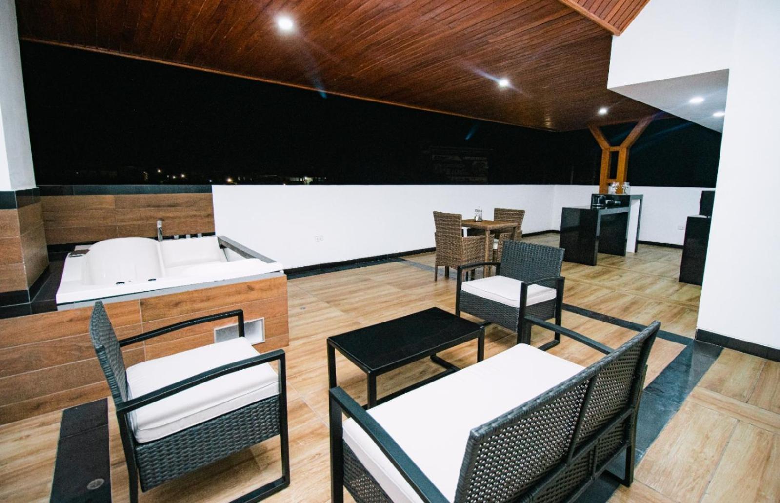 Rbb Brito Hotel Tarapoto Exterior photo